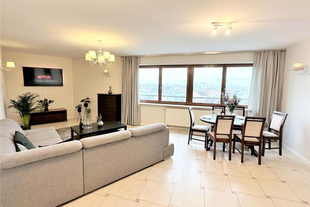Exclusive Penthouse Near Citycenter 120M2 +Netflix Краков Экстерьер фото