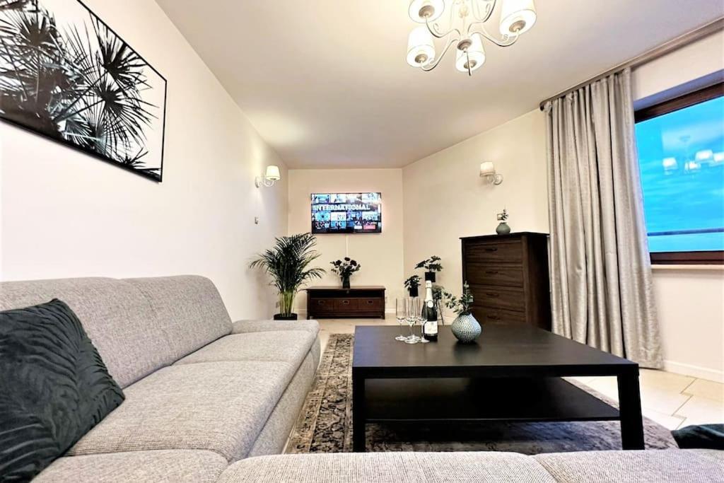 Exclusive Penthouse Near Citycenter 120M2 +Netflix Краков Экстерьер фото