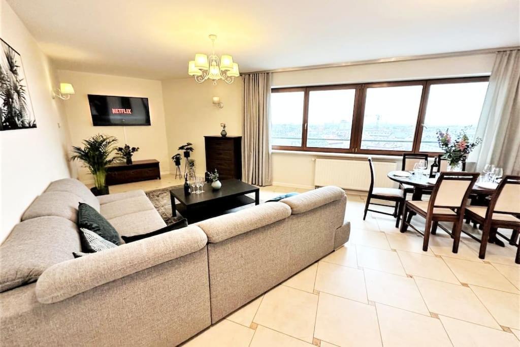 Exclusive Penthouse Near Citycenter 120M2 +Netflix Краков Экстерьер фото