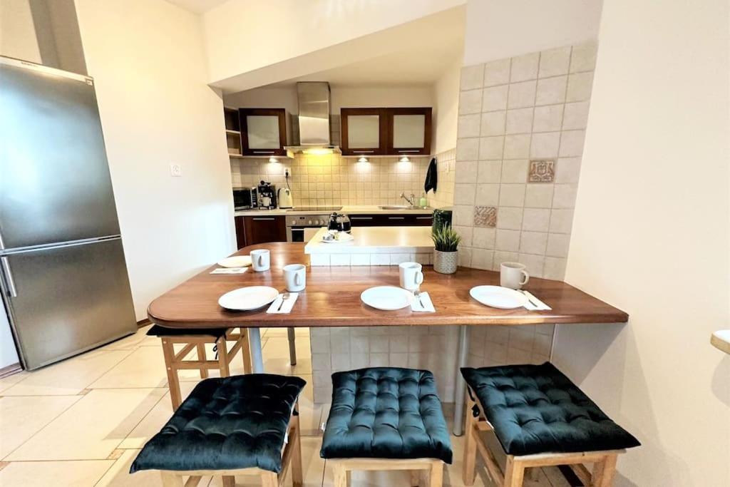 Exclusive Penthouse Near Citycenter 120M2 +Netflix Краков Экстерьер фото
