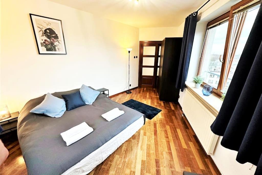 Exclusive Penthouse Near Citycenter 120M2 +Netflix Краков Экстерьер фото