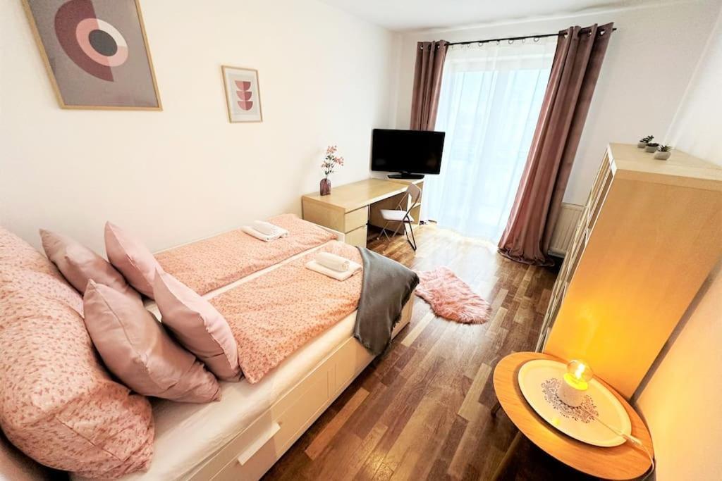 Exclusive Penthouse Near Citycenter 120M2 +Netflix Краков Экстерьер фото
