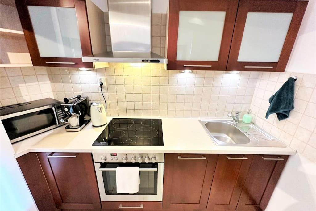 Exclusive Penthouse Near Citycenter 120M2 +Netflix Краков Экстерьер фото