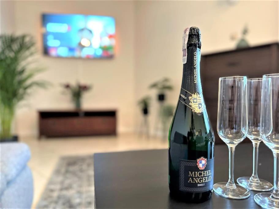 Exclusive Penthouse Near Citycenter 120M2 +Netflix Краков Экстерьер фото