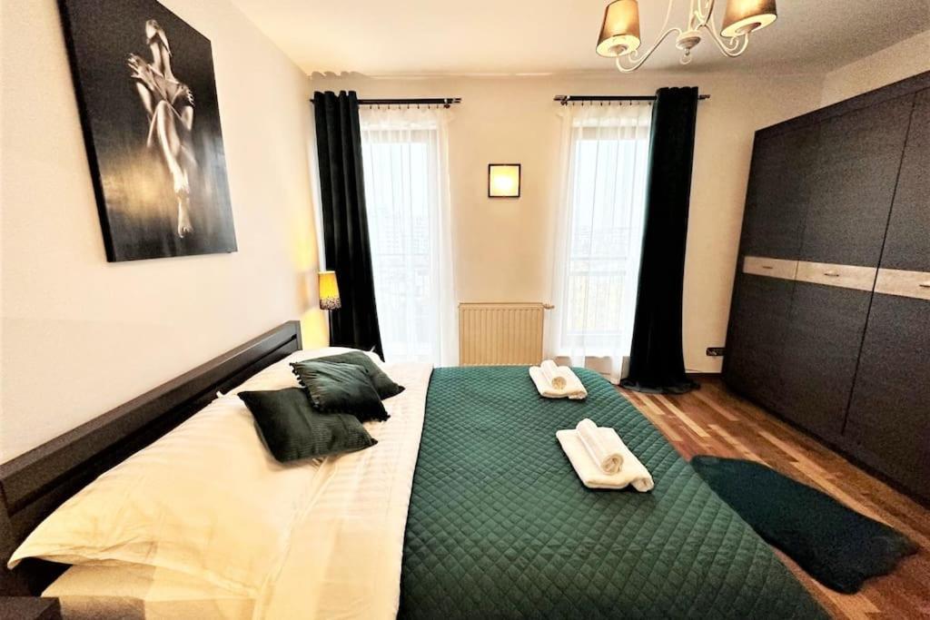 Exclusive Penthouse Near Citycenter 120M2 +Netflix Краков Экстерьер фото